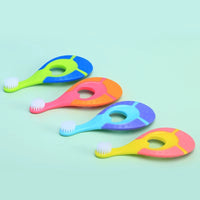 Brosse à dents pour bébé – Douceur et hygiène dès les premières dents