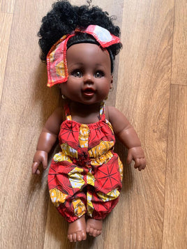 Poupée Africaine avec Tenue Wax – 30 cm | Cheveux Bouclés | Tenue Traditionnelle | Cadeau Enfant
